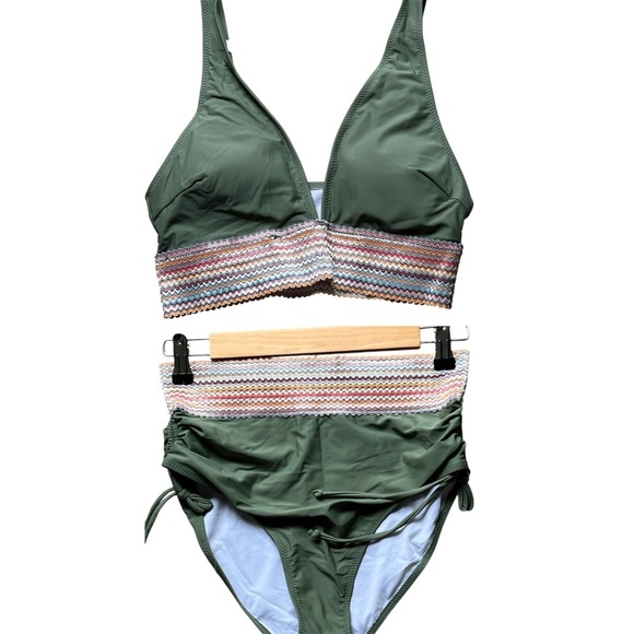 NWT Blooming Jelly V Neck High Waist Bikini Swimsuit Size Medium Sage Green - Picture 11 of 11